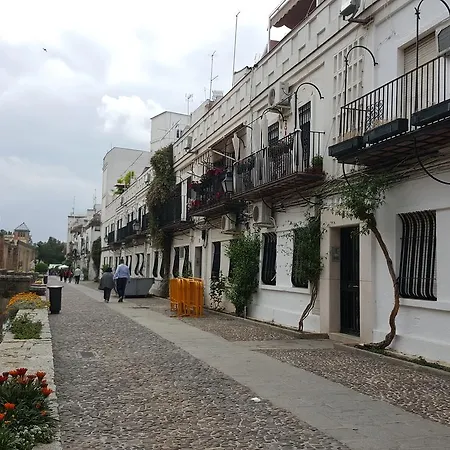 아파트 El Balcon De La Muralla *